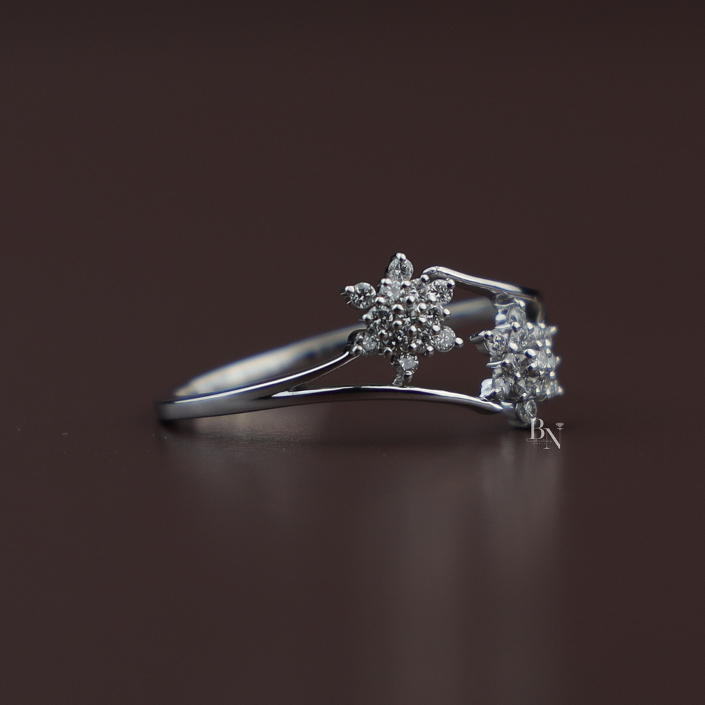 Lab Diamond Open Bypass Ring, 14K White Gold Star Cluster Ring, Modern Floral Wrap Ring, Dainty Stacking Ring, Personalized Bridal Gift