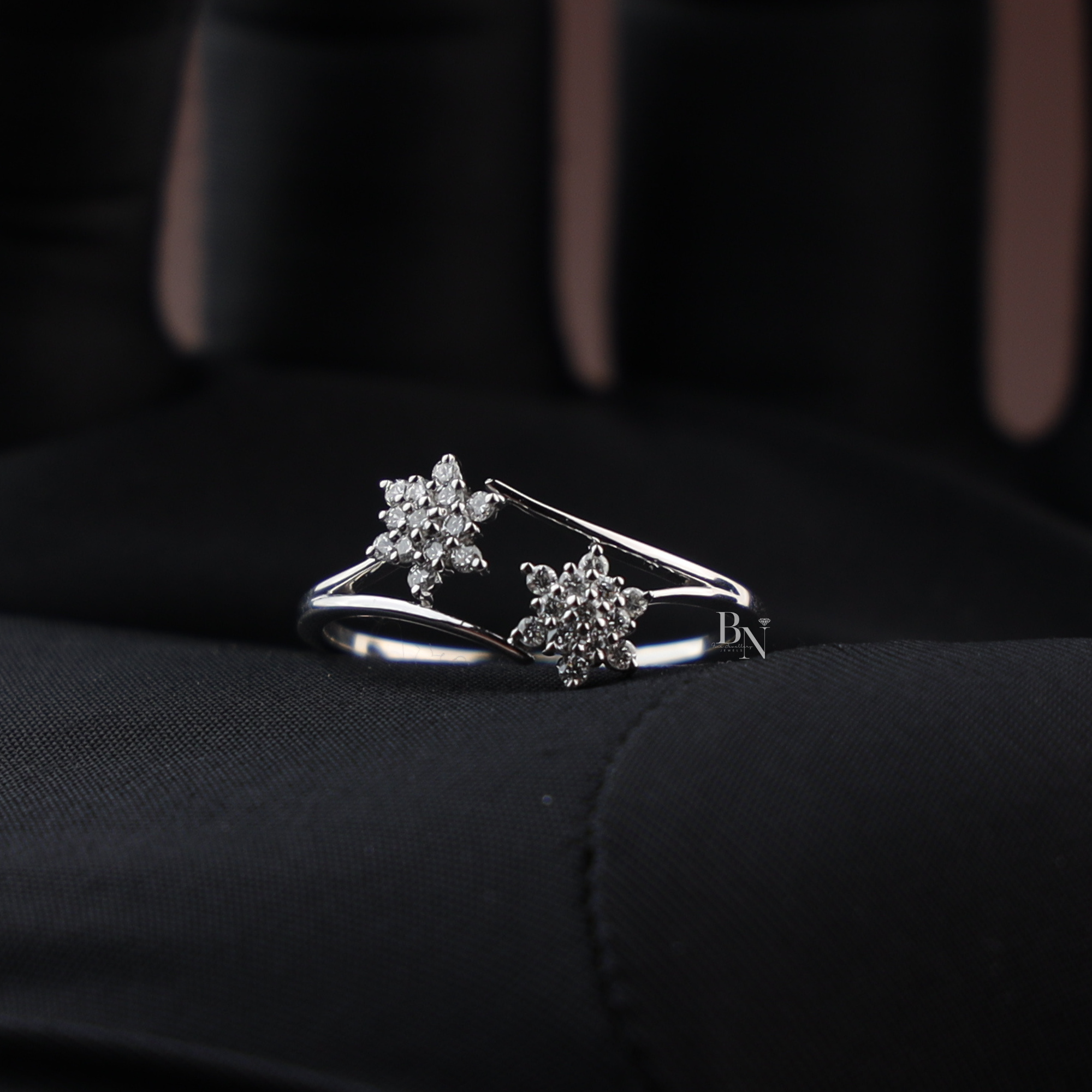 Lab Diamond Open Bypass Ring, 14K White Gold Star Cluster Ring, Modern Floral Wrap Ring, Dainty Stacking Ring, Personalized Bridal Gift