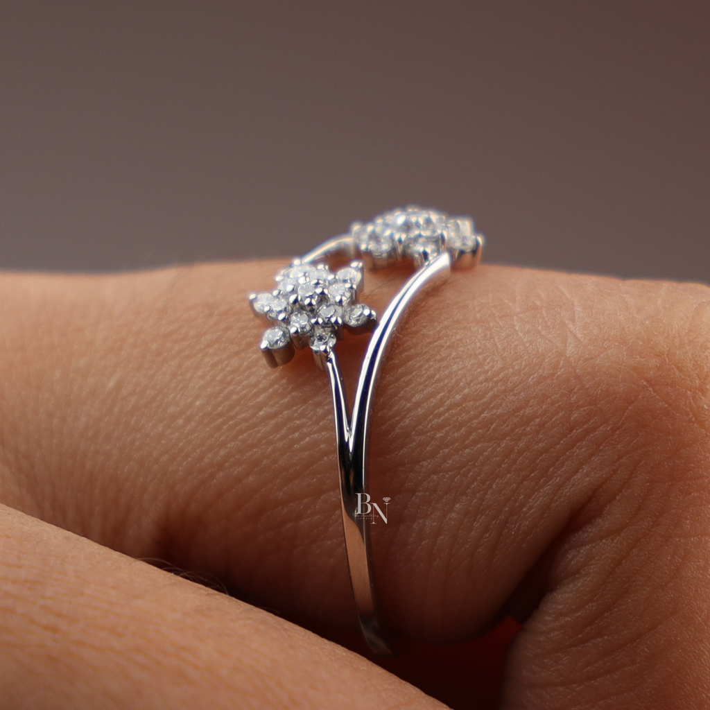 Lab Diamond Open Bypass Ring, 14K White Gold Star Cluster Ring, Modern Floral Wrap Ring, Dainty Stacking Ring, Personalized Bridal Gift