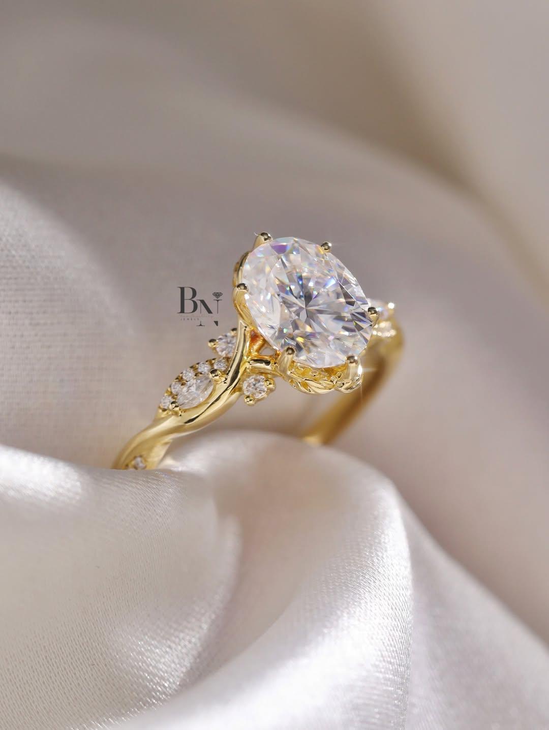 1ct Oval Lab Diamond Engagement Ring, Nature Inspired Twisted Vine Band in 14k Gold, Unique Vintage Style Fine Jewelry, Ethical Gift