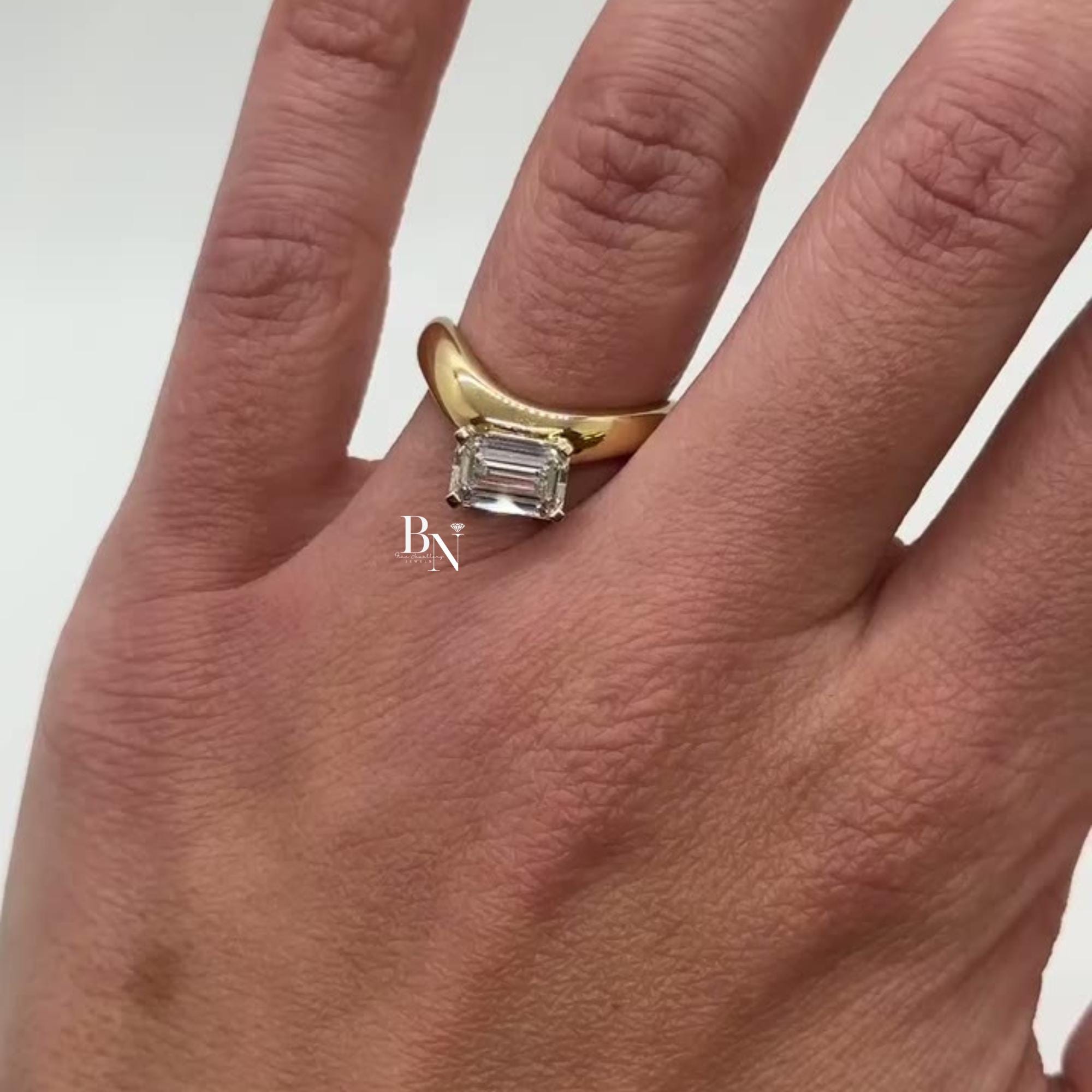 1.00ct Emerald Lab Diamond Engagement Ring | East West Bypass Solitaire | Yellow Gold Tension Set Modern Bridal Ring | IGI Certified